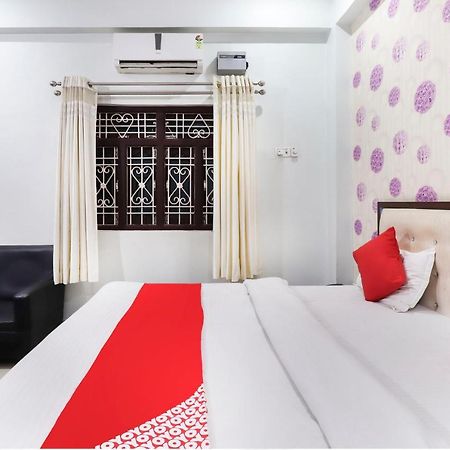 Oyo 70489 Hotel Tajvar Siwān Exteriör bild